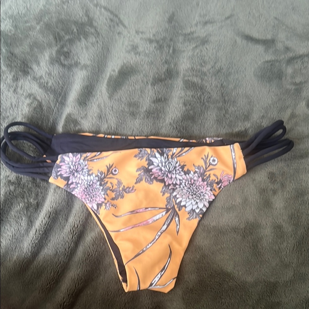 Floral Bikini Bottom - Yellow and Black